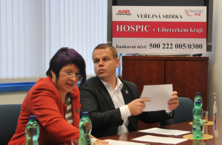 Radní Pavel Petráček na tiskové konferenci informoval o sbírce pro Hospic Libereckého kraje